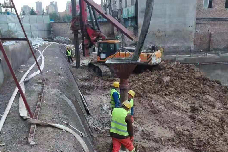 紅星美凱龍全球家居生活廣場BC偭基坑支護(hù)加固工程（搶險(xiǎn)加固，反壓土回填）